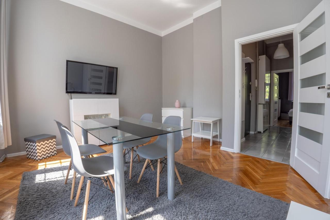 Viu Postcards From Gdansk Apartment Bagian luar foto