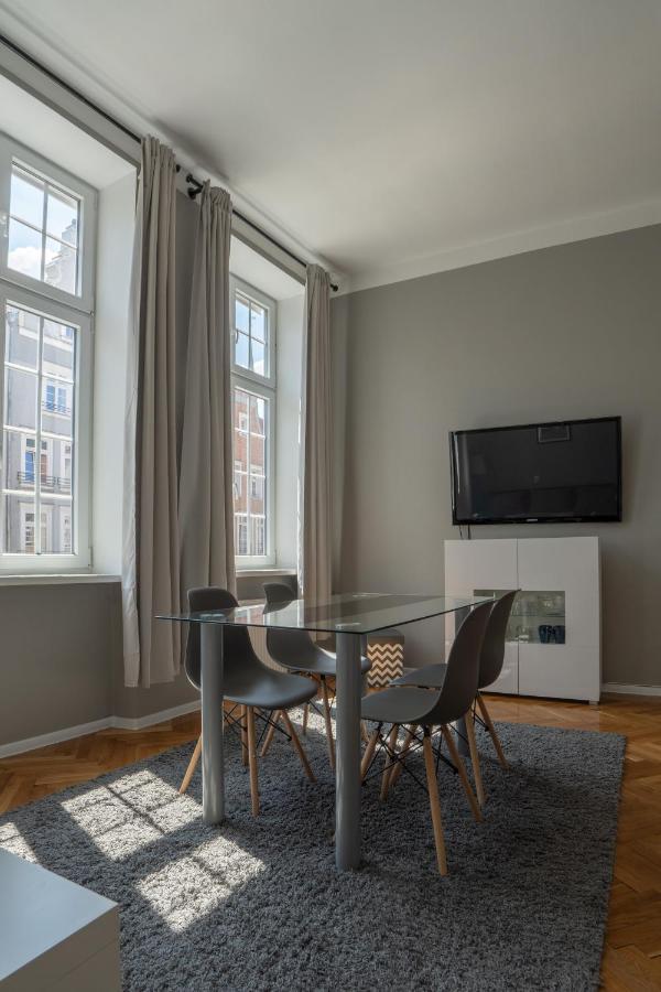 Viu Postcards From Gdansk Apartment Bagian luar foto
