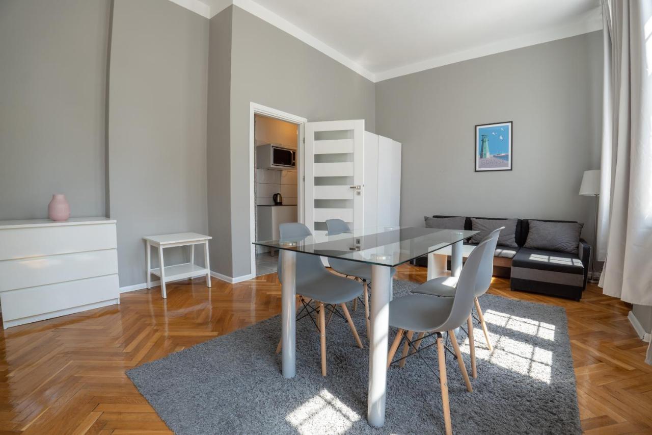Viu Postcards From Gdansk Apartment Bagian luar foto