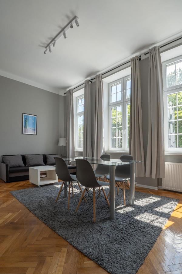 Viu Postcards From Gdansk Apartment Bagian luar foto